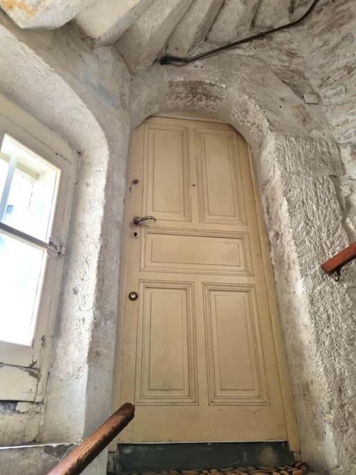 Le Petit Ecusson A La Cathedrale Appartement